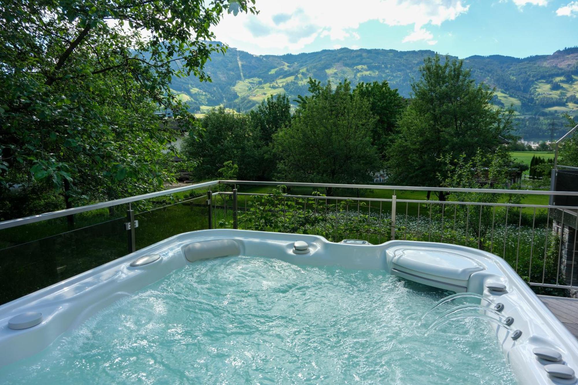Apart Moidl Mit Privatem Pool Харт-им-Циллерталь Экстерьер фото